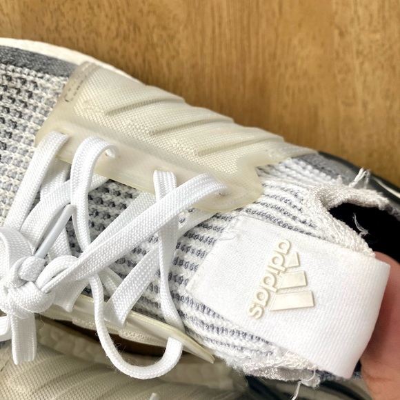 Adidas continental boost all white shoes - Picture 4 of 5